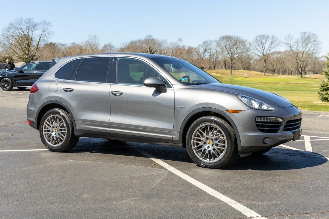 2012 Porsche 958 Cayenne S - Image 3 of 31