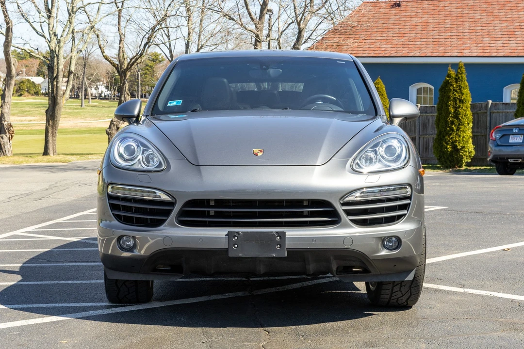 2012 Porsche 958 Cayenne S - Image 2 of 31