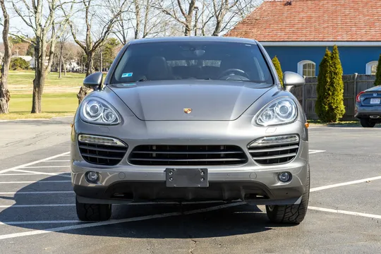 2012 Porsche 958 Cayenne S - Image 2 of 31