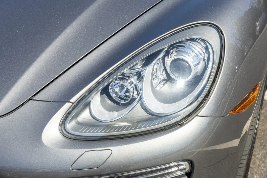 2012 Porsche 958 Cayenne S - Image 13 of 31