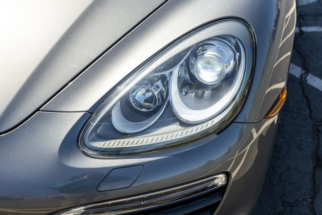 2012 Porsche 958 Cayenne S - Image 11 of 31