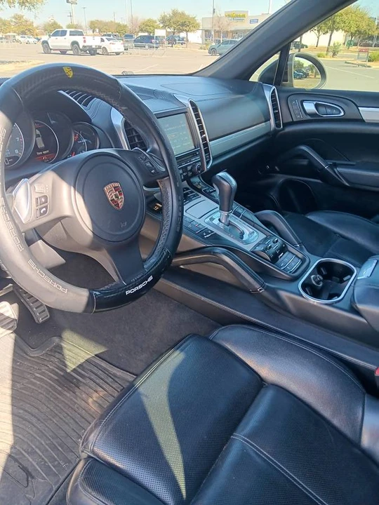 2012 Porsche 958 Cayenne S - Image 12 of 14