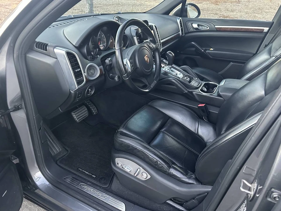 2012 Porsche 958 Cayenne S - Image 6 of 6
