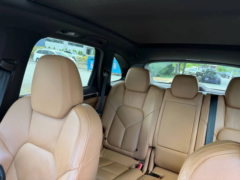 2012 Porsche 958 Cayenne S - Image 10 of 11