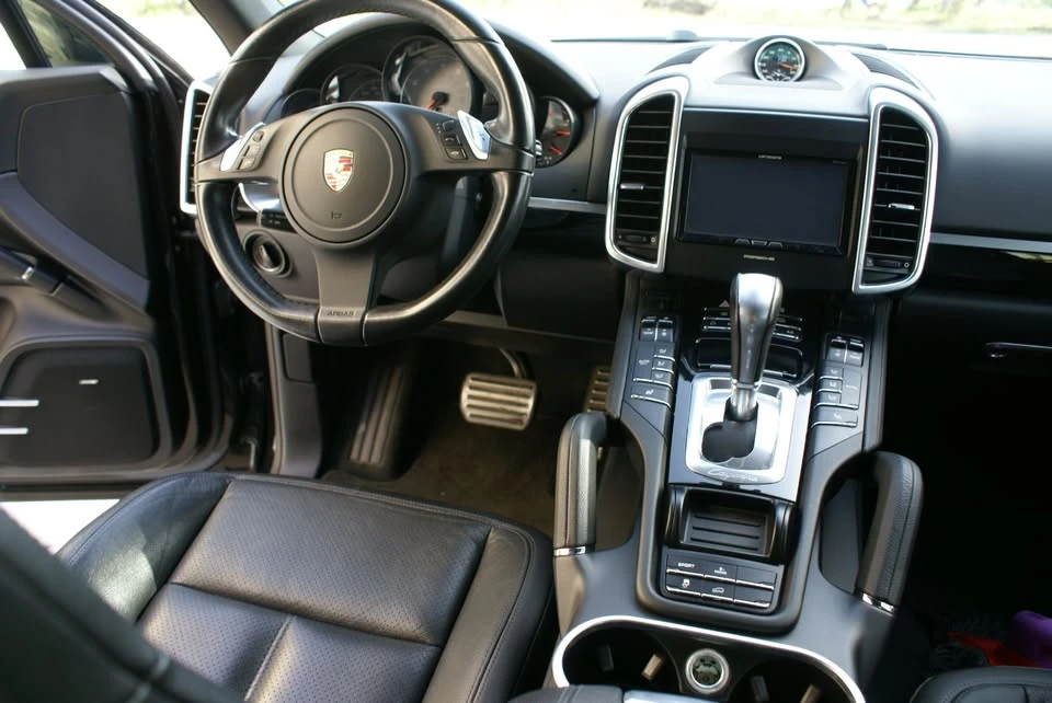 2012 Porsche 958 Cayenne S - Image 14 of 19