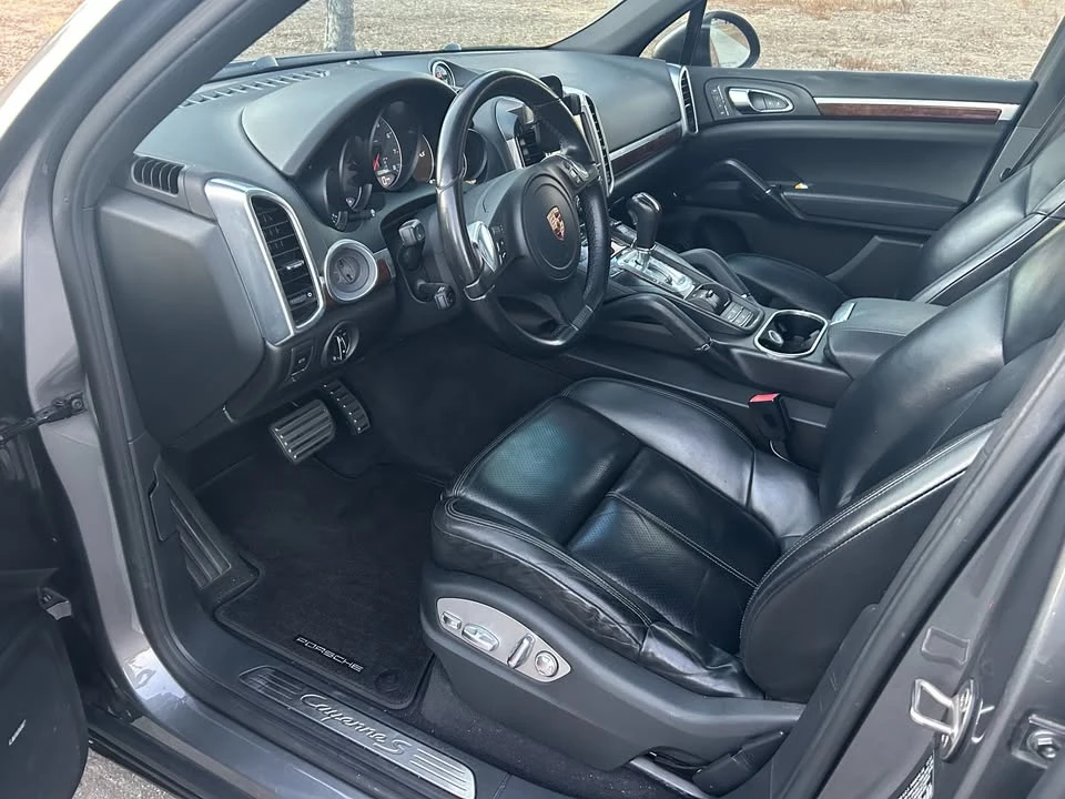 2012 Porsche 958 Cayenne S - Image 3 of 6