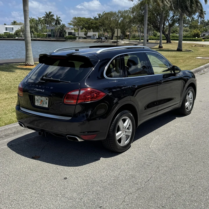 2012 Porsche 958 Cayenne S - Image 12 of 21