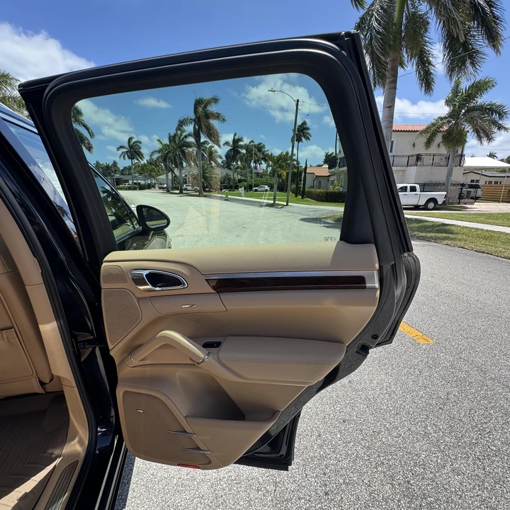 2012 Porsche 958 Cayenne S - Image 15 of 21