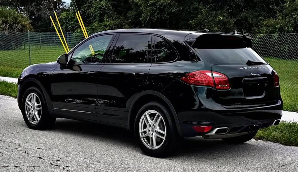 2012 Porsche 958 Cayenne S - Image 3 of 20