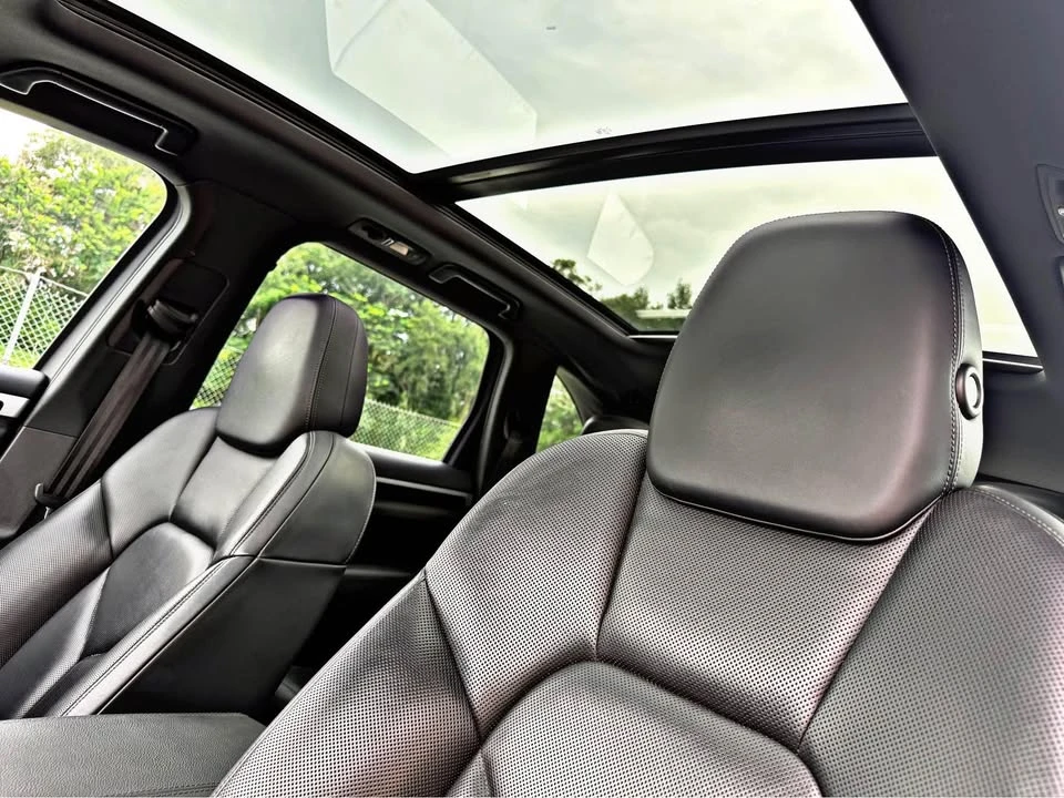 2012 Porsche 958 Cayenne S - Image 11 of 20