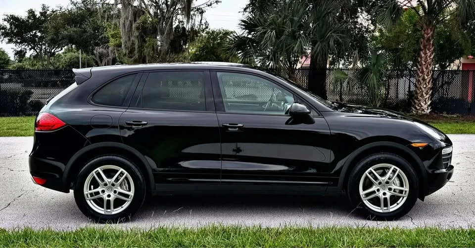 2012 Porsche 958 Cayenne S - Image 6 of 20