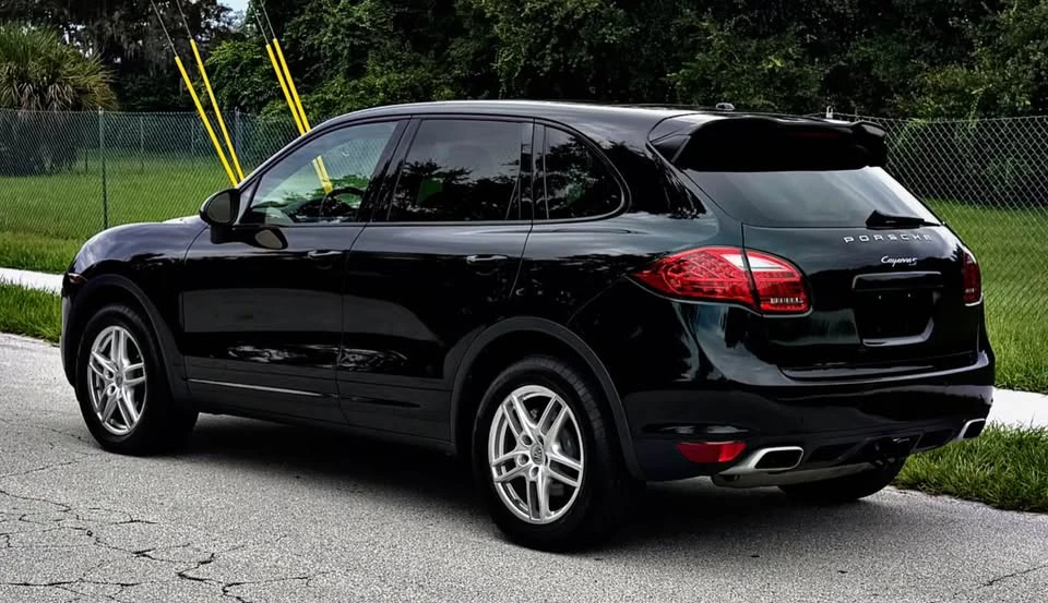 2012 Porsche 958 Cayenne S - Image 3 of 20