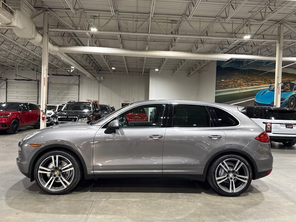 2012 Porsche 958 Cayenne S - Image 5 of 12