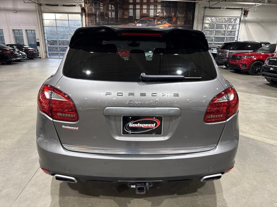 2012 Porsche 958 Cayenne S - Image 6 of 12