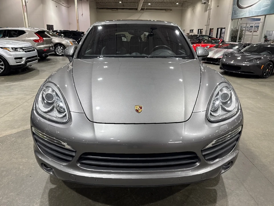 2012 Porsche 958 Cayenne S - Image 2 of 12