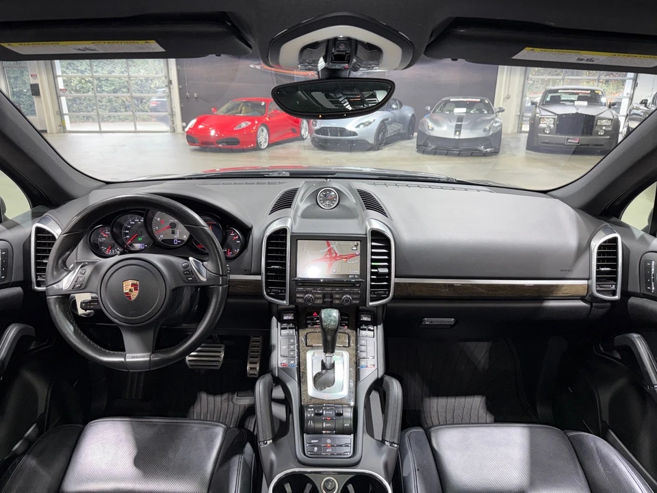2012 Porsche 958 Cayenne S - Image 10 of 12