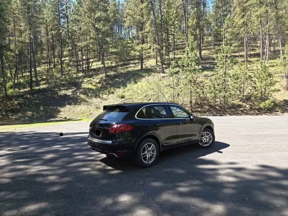2012 Porsche 958 Cayenne S - Image 3 of 12