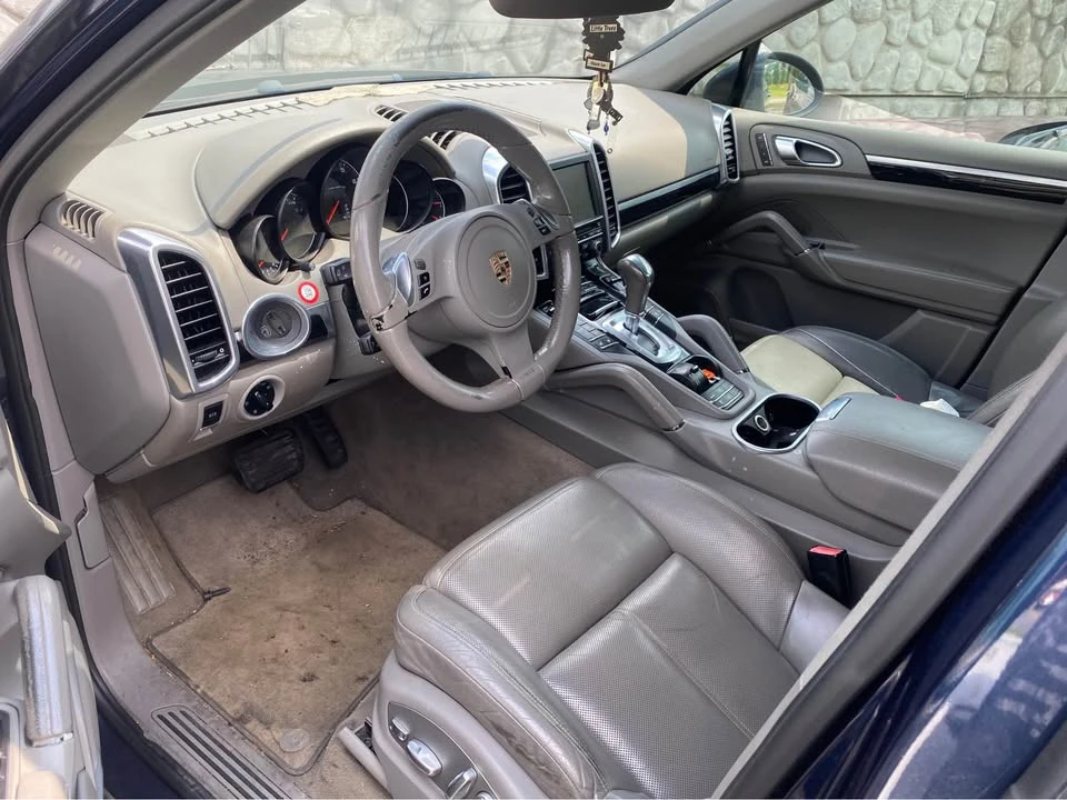 2012 Porsche 958 Cayenne S - Image 5 of 8