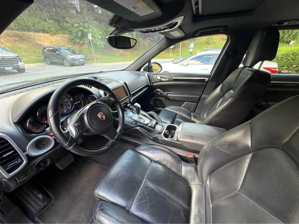 2012 Porsche 958 Cayenne S - Image 6 of 13