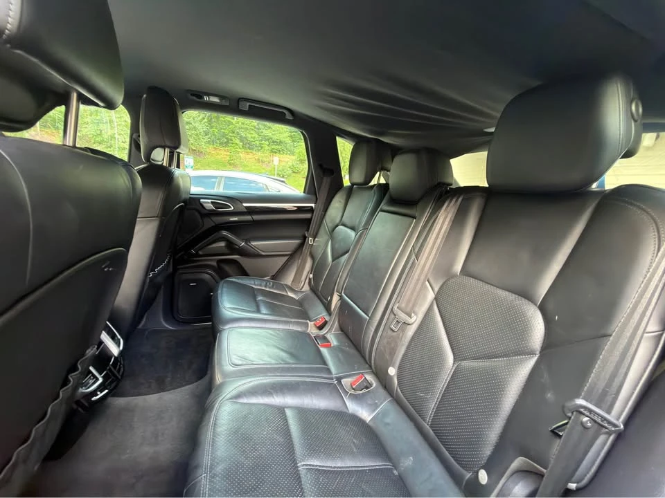 2012 Porsche 958 Cayenne S - Image 8 of 13