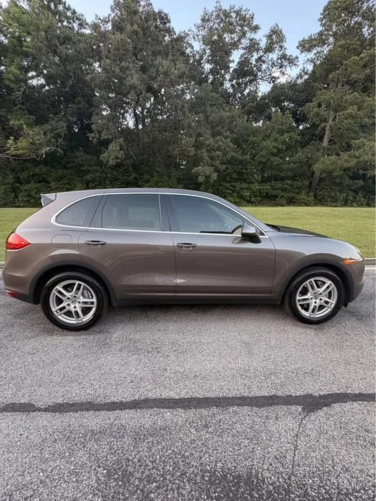 2012 Porsche 958 Cayenne S - Image 12 of 16