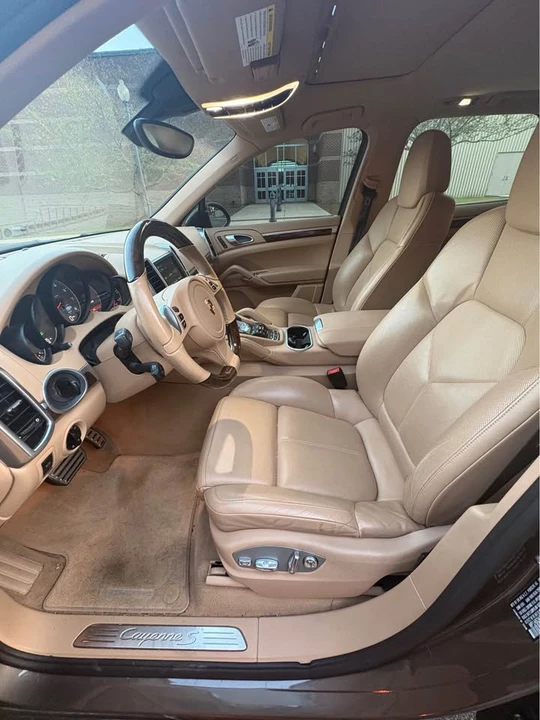2012 Porsche 958 Cayenne S - Image 13 of 16