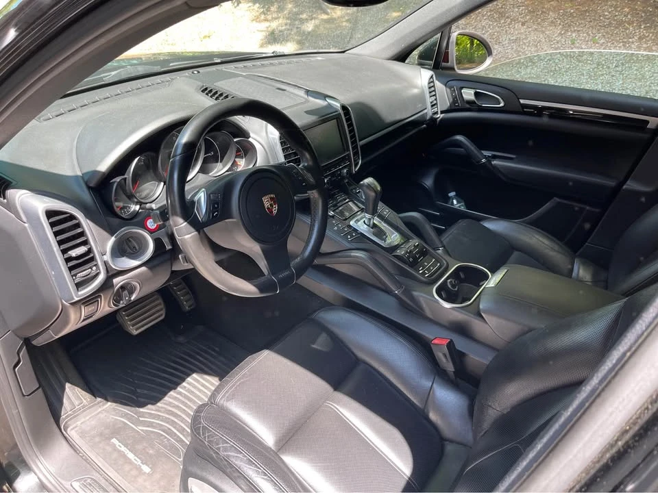 2012 Porsche 958 Cayenne S - Image 8 of 14