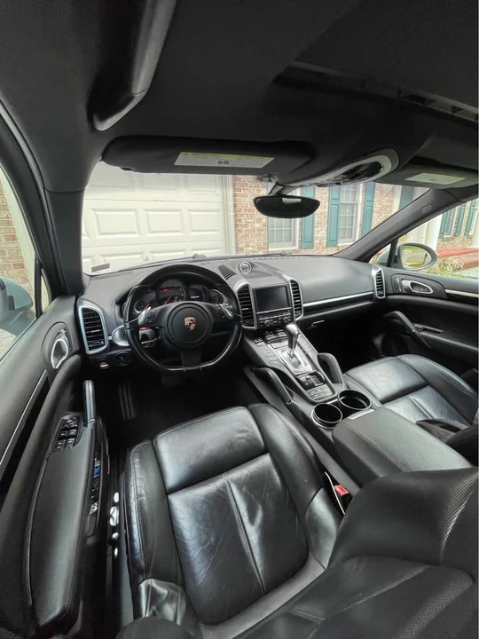 2012 Porsche 958 Cayenne S - Image 7 of 20