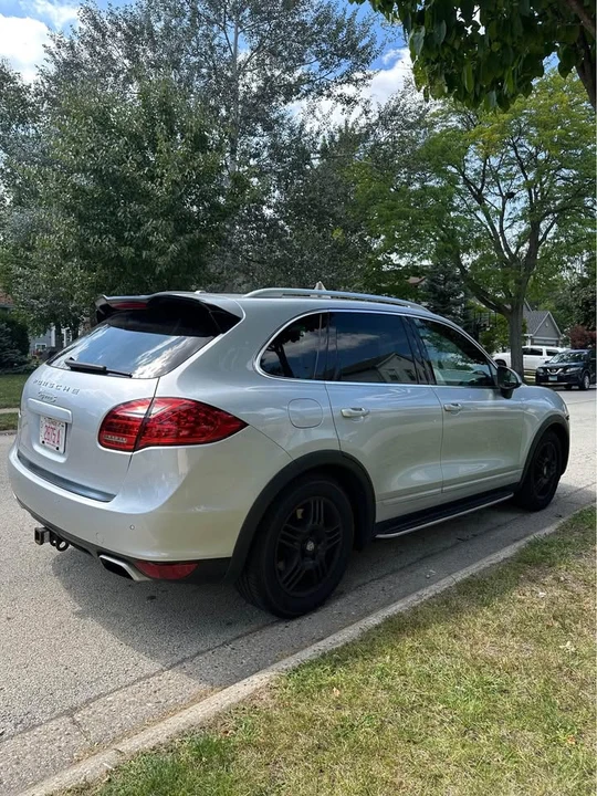 2012 Porsche 958 Cayenne S - Image 3 of 13