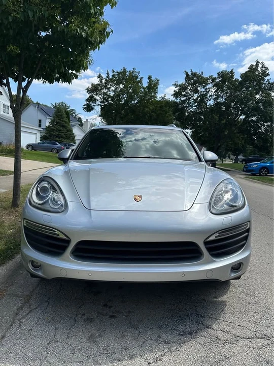 2012 Porsche 958 Cayenne S - Image 2 of 13