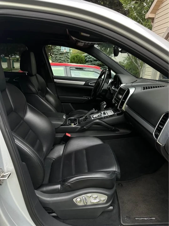 2012 Porsche 958 Cayenne S - Image 7 of 13