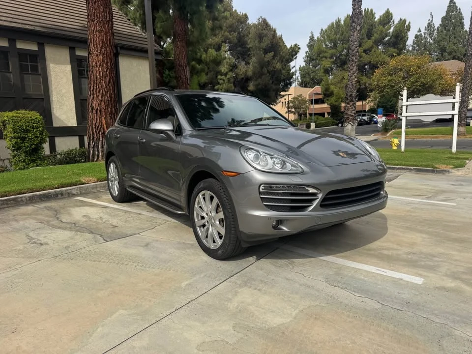 2012 Porsche 958 Cayenne S - Image 8 of 18