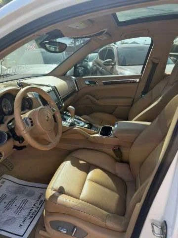 2012 Porsche 958 Cayenne S - Image 10 of 10