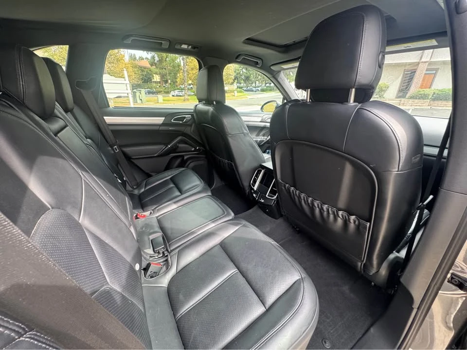 2012 Porsche 958 Cayenne S - Image 13 of 18