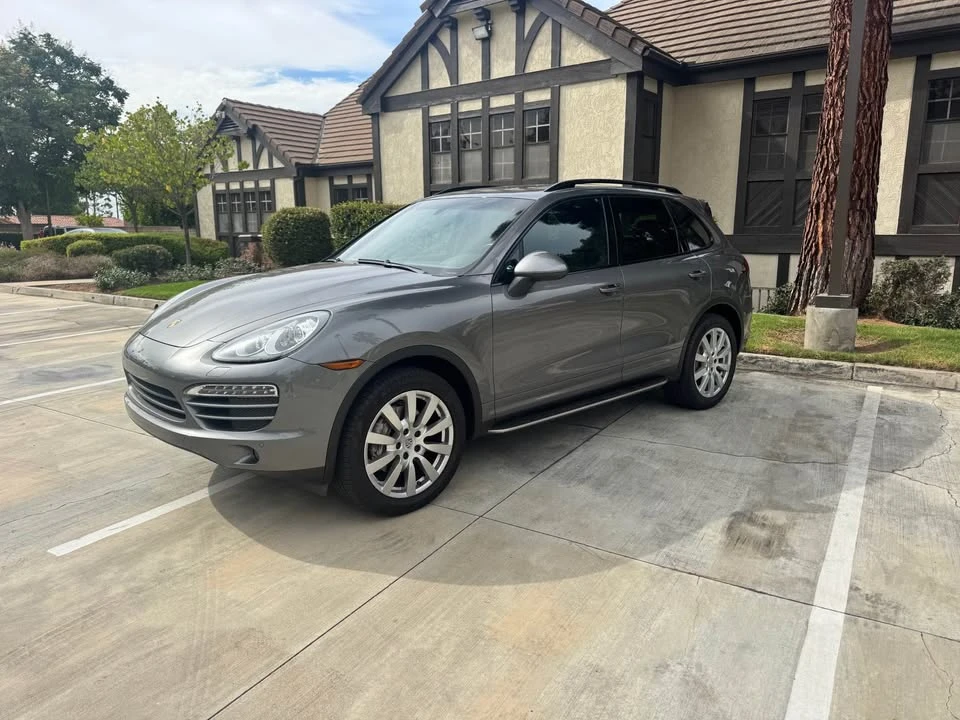 2012 Porsche 958 Cayenne S - Image 4 of 18