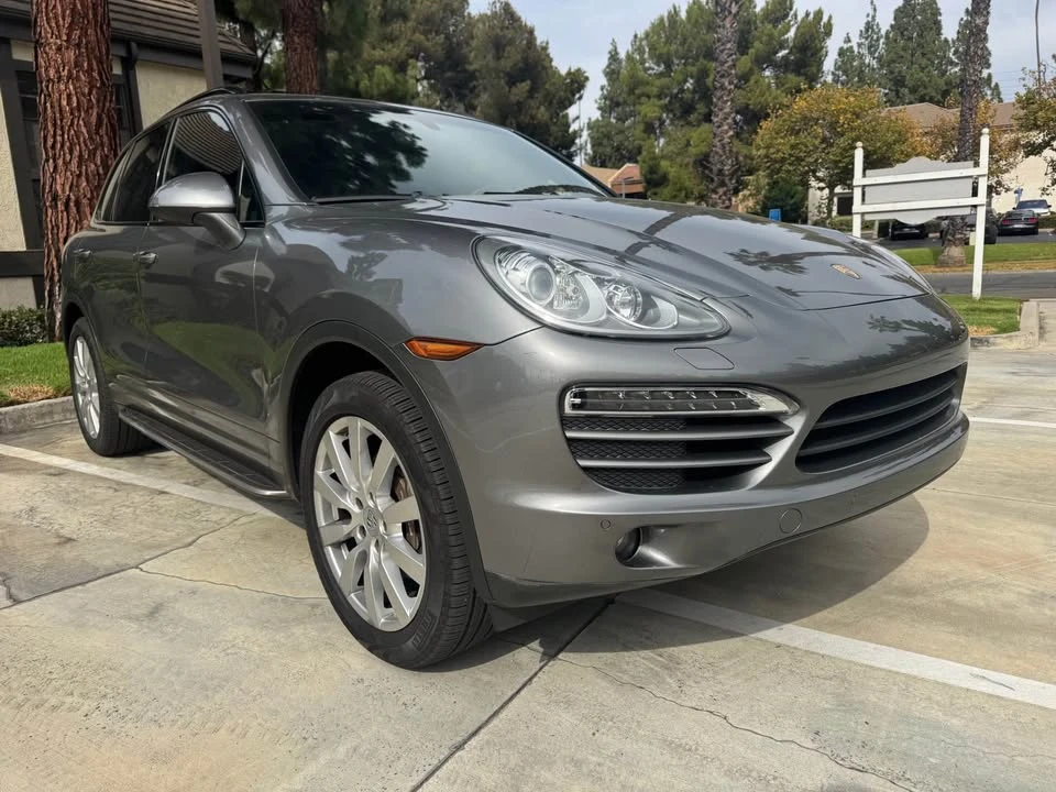 2012 Porsche 958 Cayenne S - Image 9 of 18