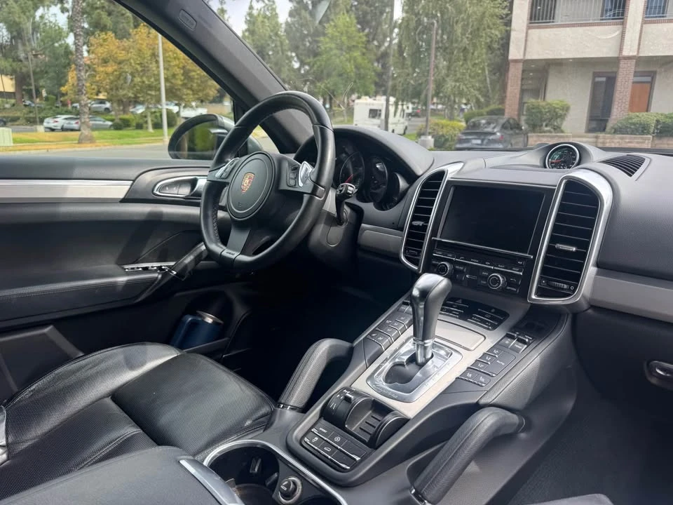2012 Porsche 958 Cayenne S - Image 15 of 18