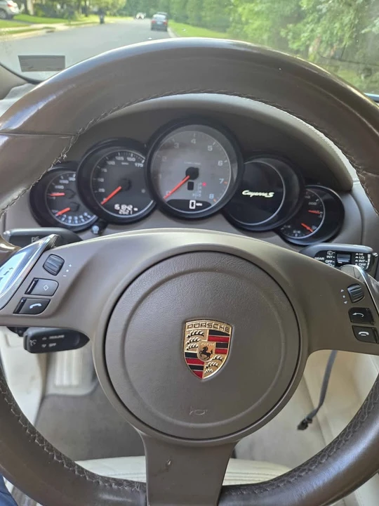2012 Porsche 958 Cayenne S - Image 6 of 9