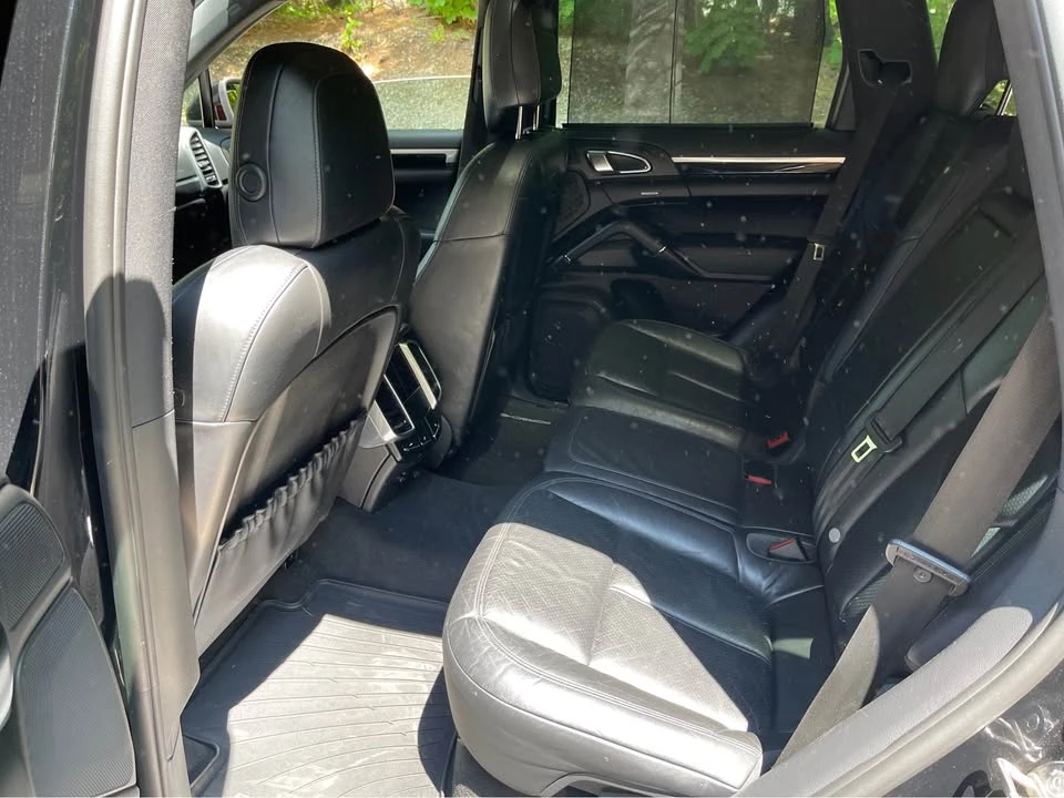 2012 Porsche 958 Cayenne S - Image 12 of 19