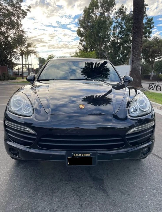 2012 Porsche 958 Cayenne S - Image 2 of 15