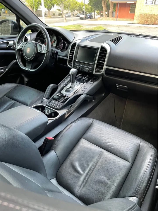 2012 Porsche 958 Cayenne S - Image 11 of 15