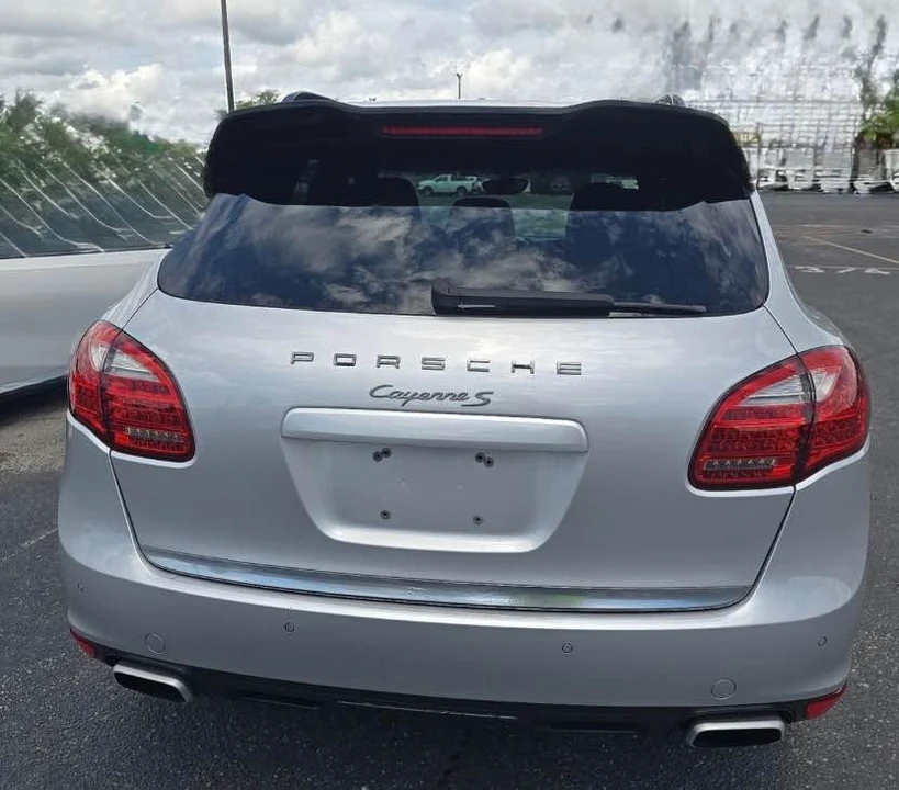 2012 Porsche 958 Cayenne S - Image 5 of 12