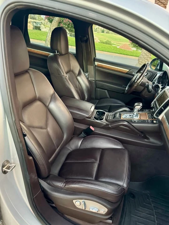 2012 Porsche 958 Cayenne S - Image 12 of 15