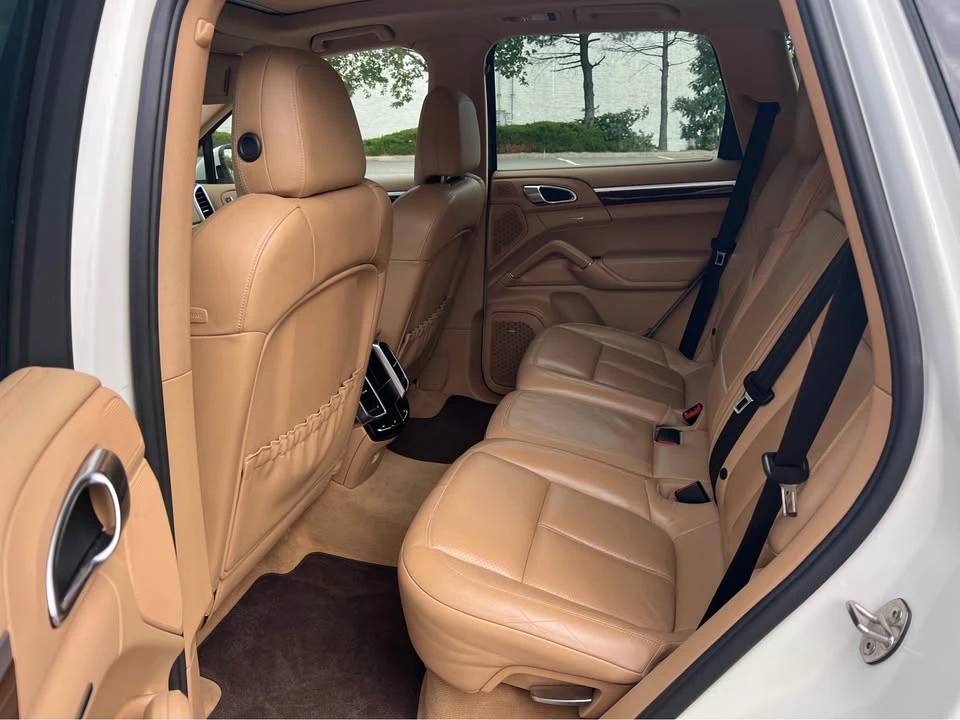 2012 Porsche 958 Cayenne S - Image 5 of 7