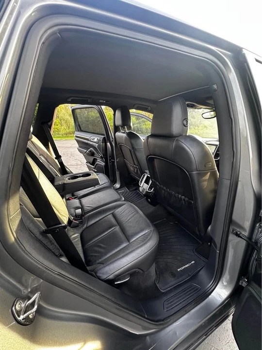 2012 Porsche 958 Cayenne S - Image 14 of 18