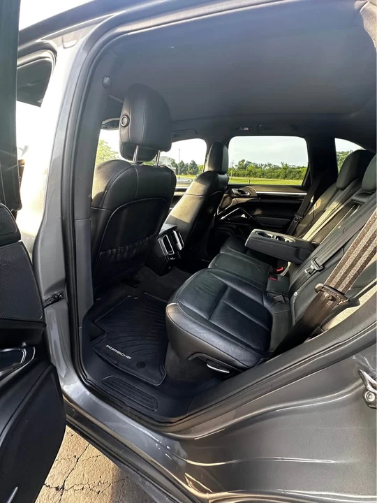 2012 Porsche 958 Cayenne S - Image 12 of 18