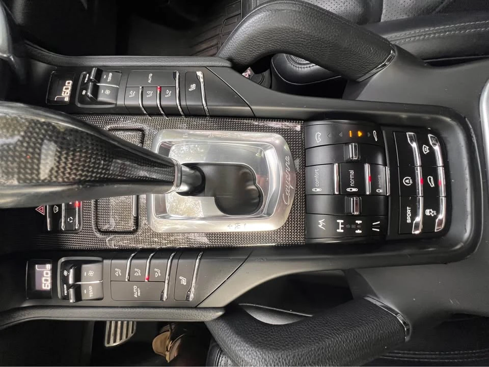 2012 Porsche 958 Cayenne S - Image 16 of 19