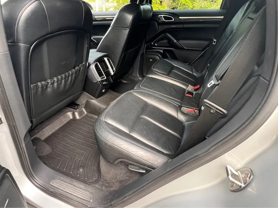2012 Porsche 958 Cayenne S - Image 6 of 19
