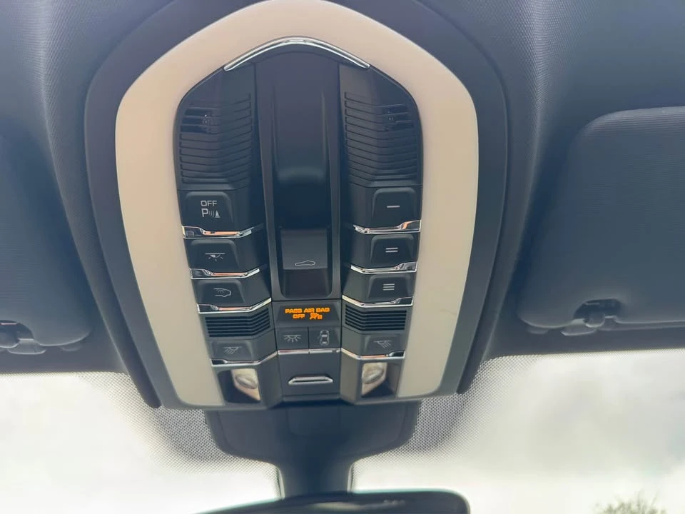 2012 Porsche 958 Cayenne S - Image 6 of 20