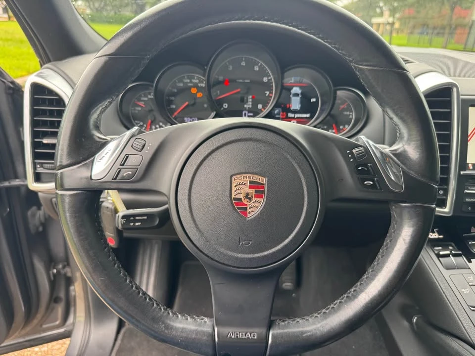 2012 Porsche 958 Cayenne S - Image 10 of 20